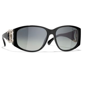 SOLD! BNWT Chanel Rectangle sunglasses